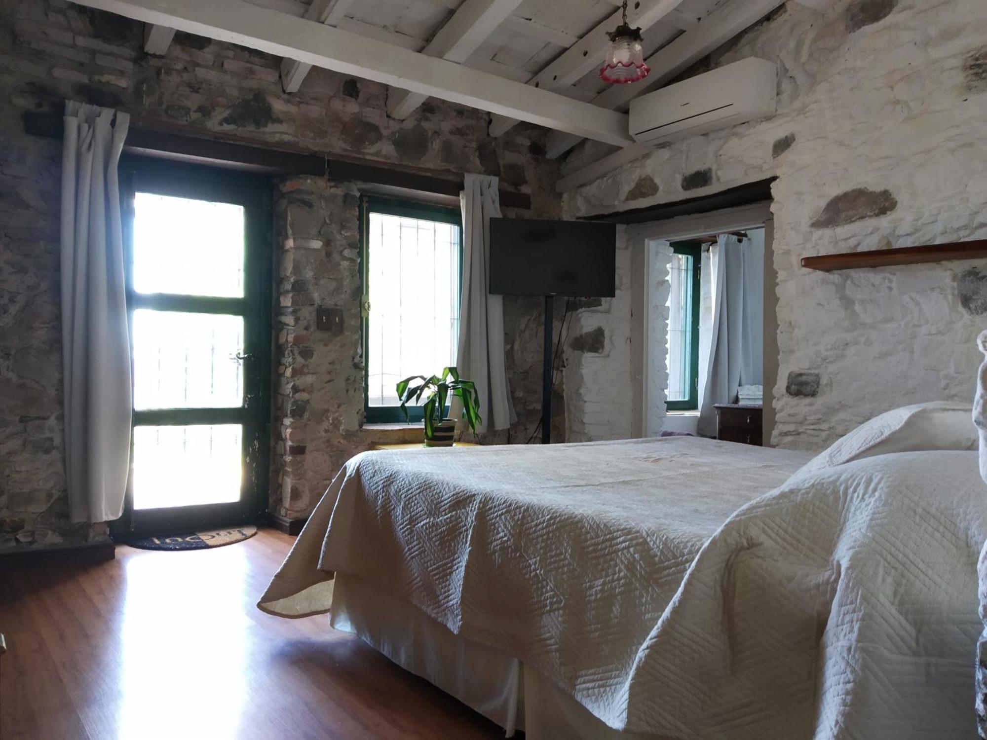 Casa Francis - Apartamentos Colonia del Sacramento Bagian luar foto